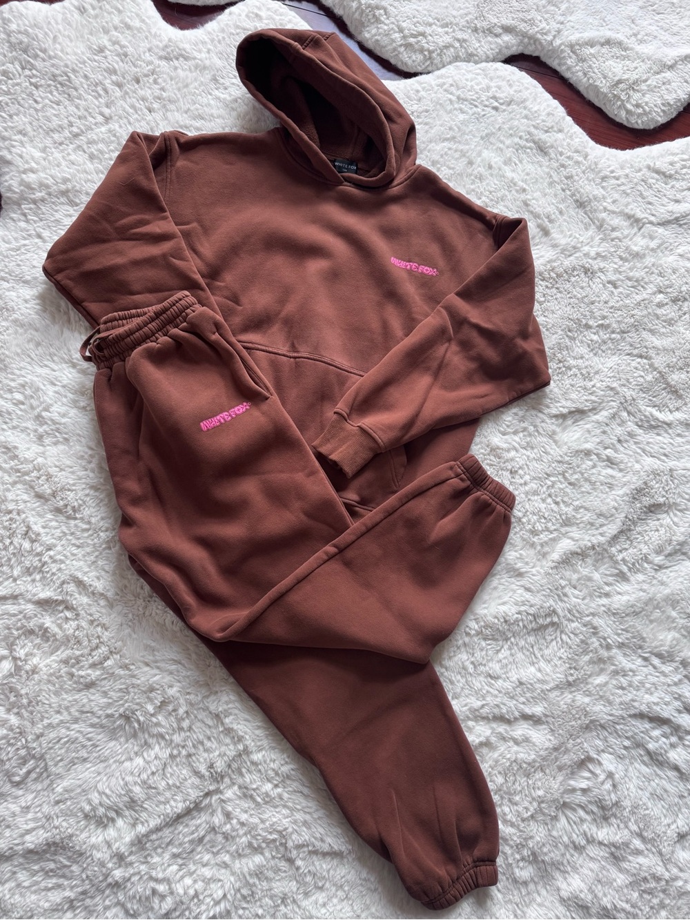 White Fox Lounge Set Brown/Hot Pink